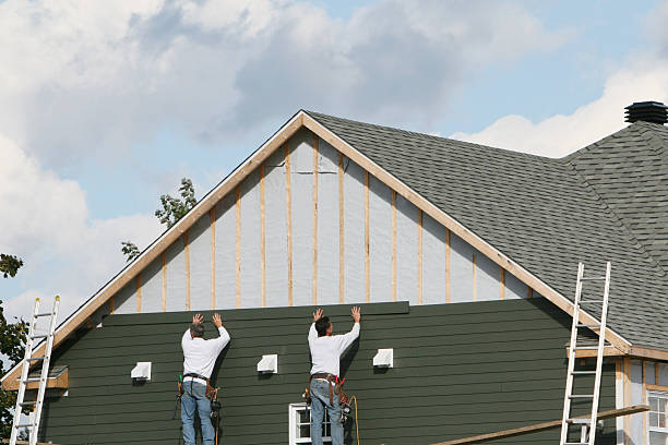 Professional Siding Installation technician working in Fairview, TX